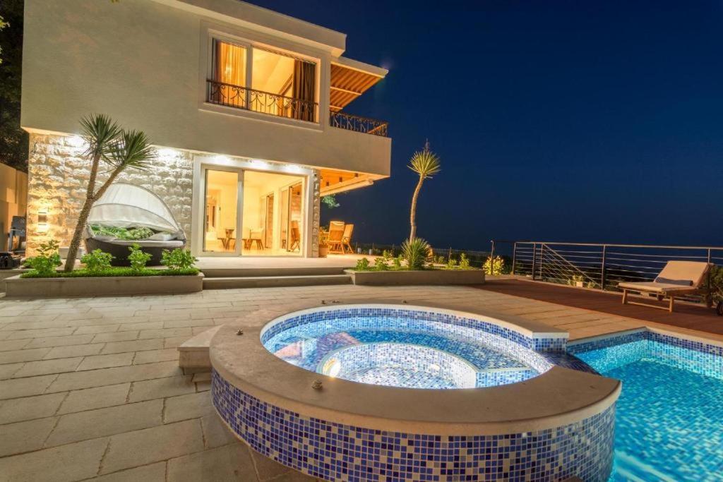 Luxury Villa Crystal Blue Sveti Stefan Esterno foto