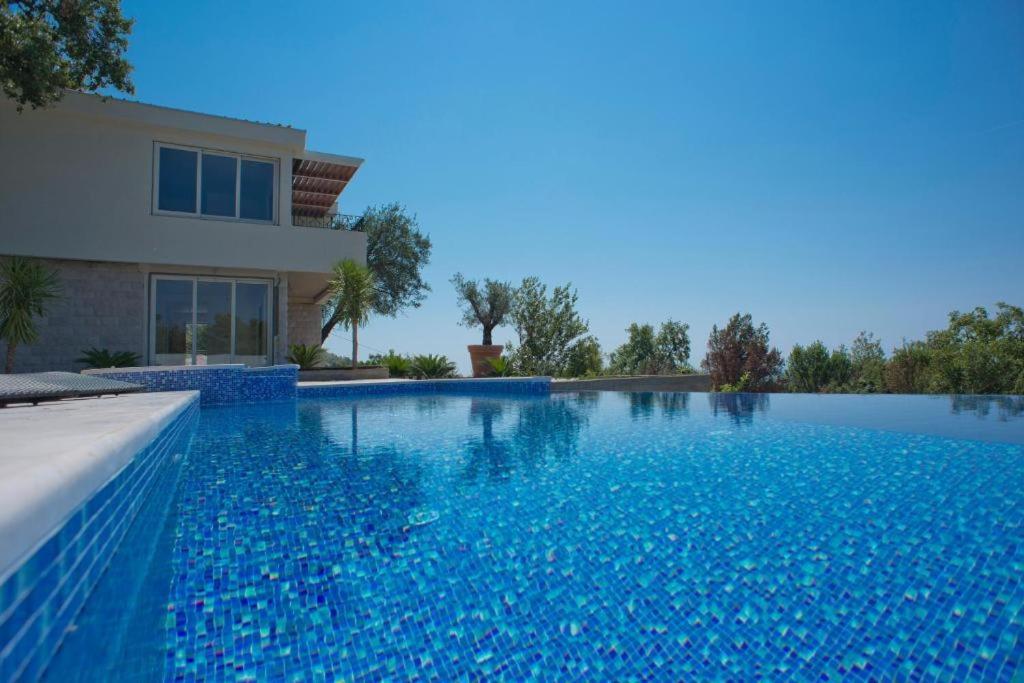 Luxury Villa Crystal Blue Sveti Stefan Esterno foto