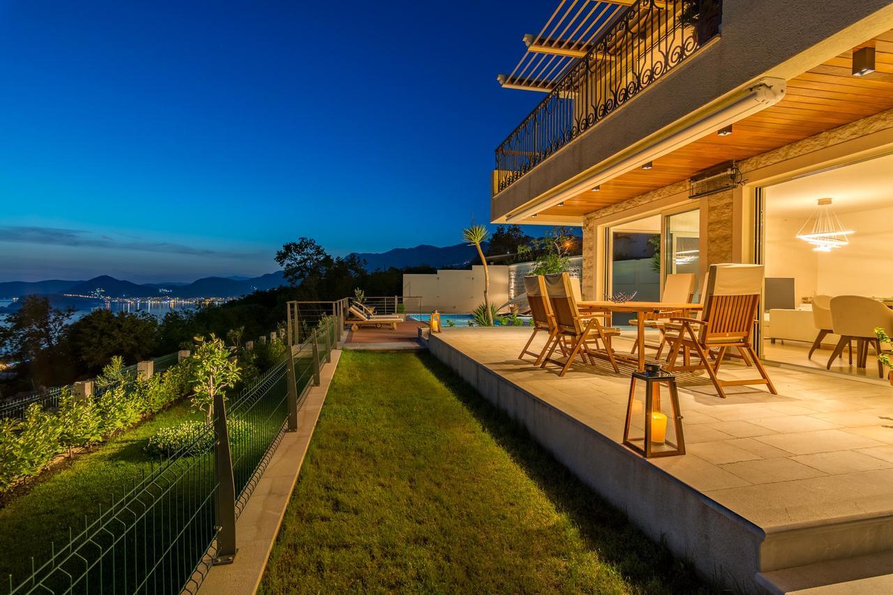 Luxury Villa Crystal Blue Sveti Stefan Esterno foto